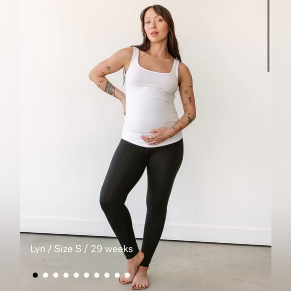 STORQ ‘Daily’ Tank in White, Size Small (Pre-pregnancy 4-6) - Picture 2 of 6